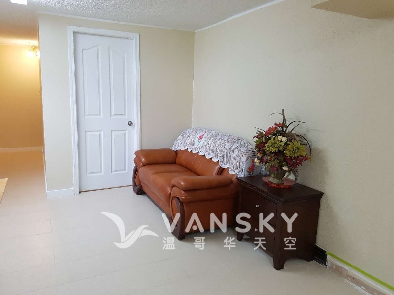 260113181934_2120 东房间照片2.jpg